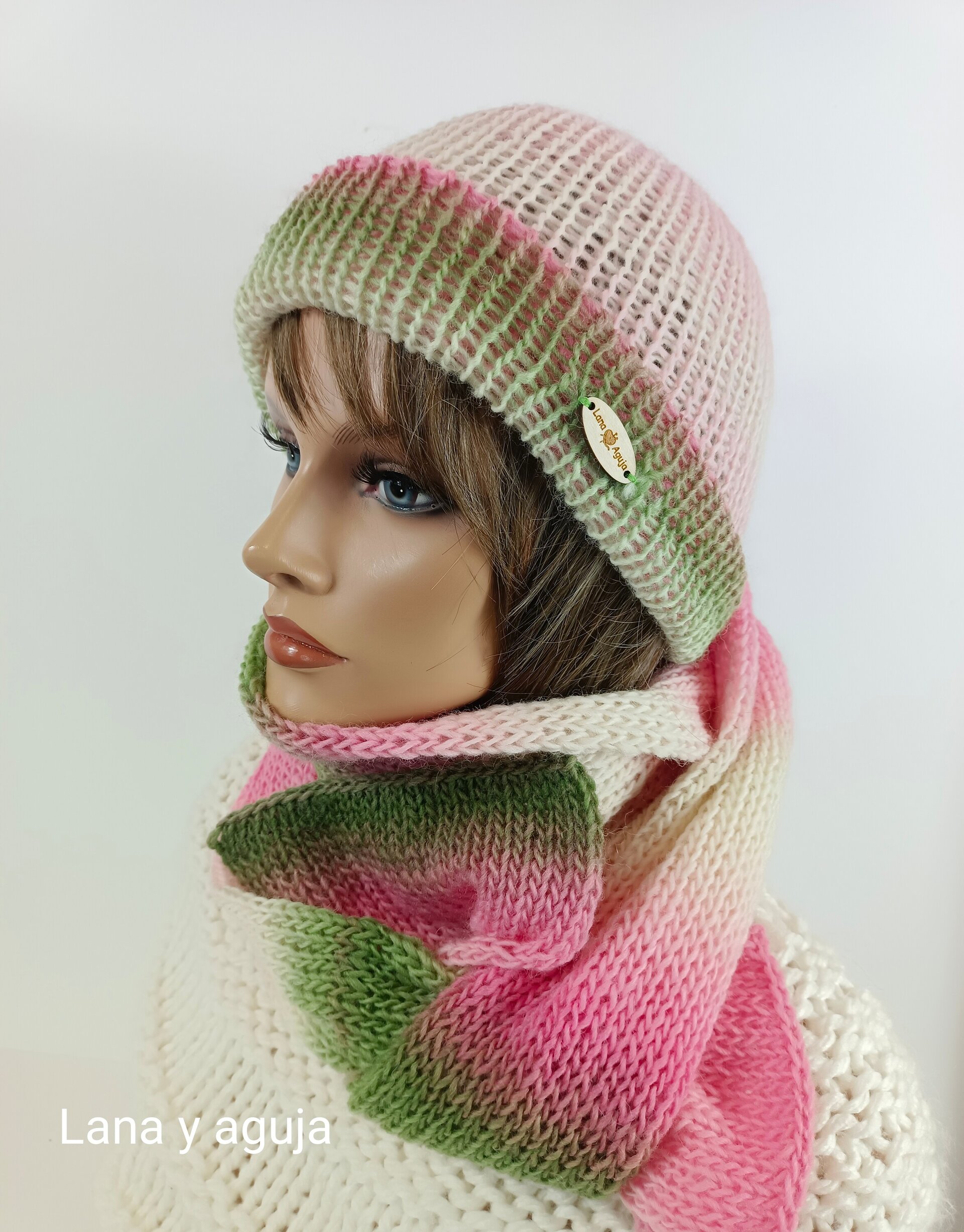 Conjunto de gorro y bufanda de lana, hecho a mano. VARIOS COLORES. - 4