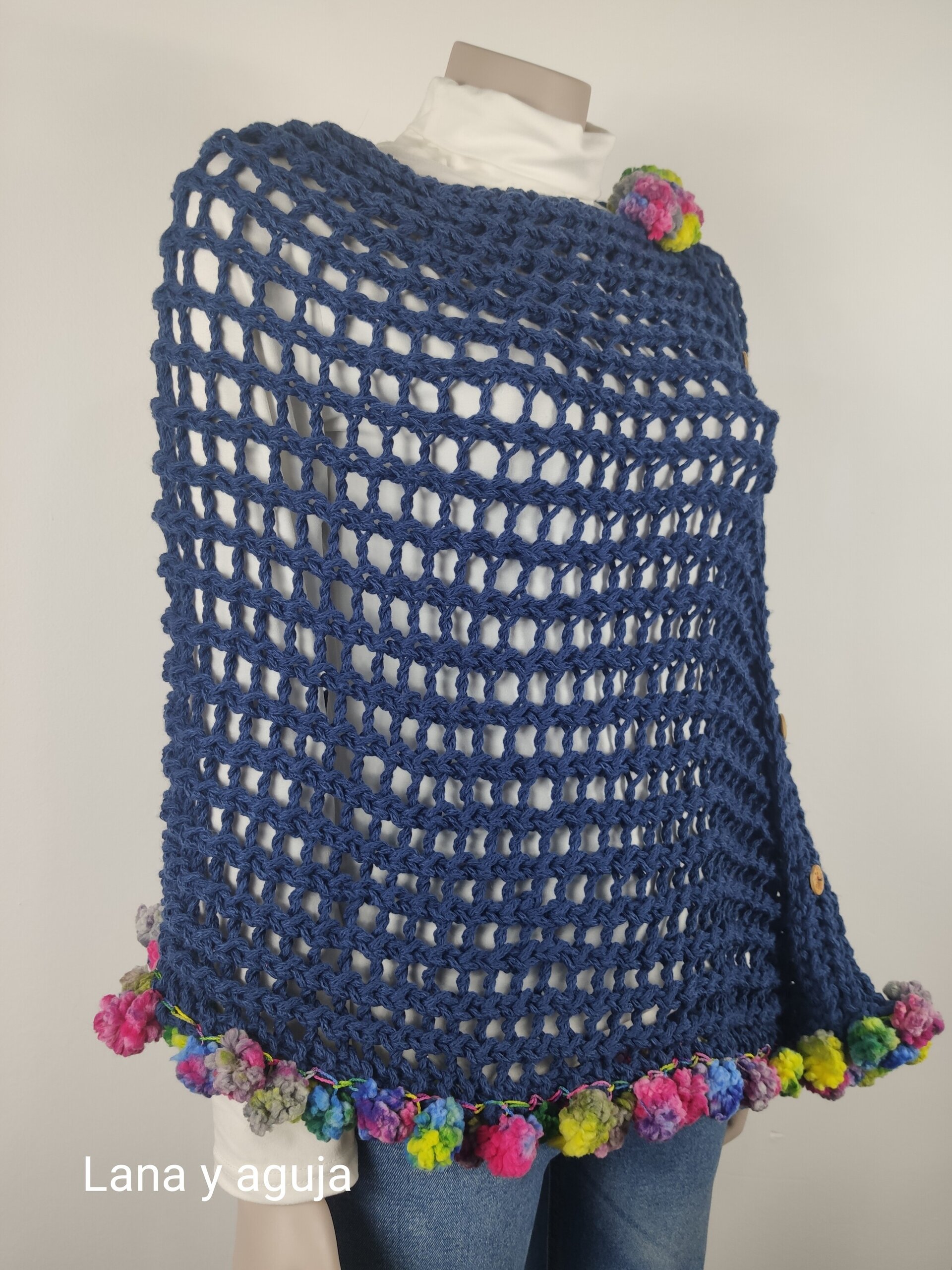 Poncho algodón, bolso algodón, chal calado, color azul, poncho mujer. - 5