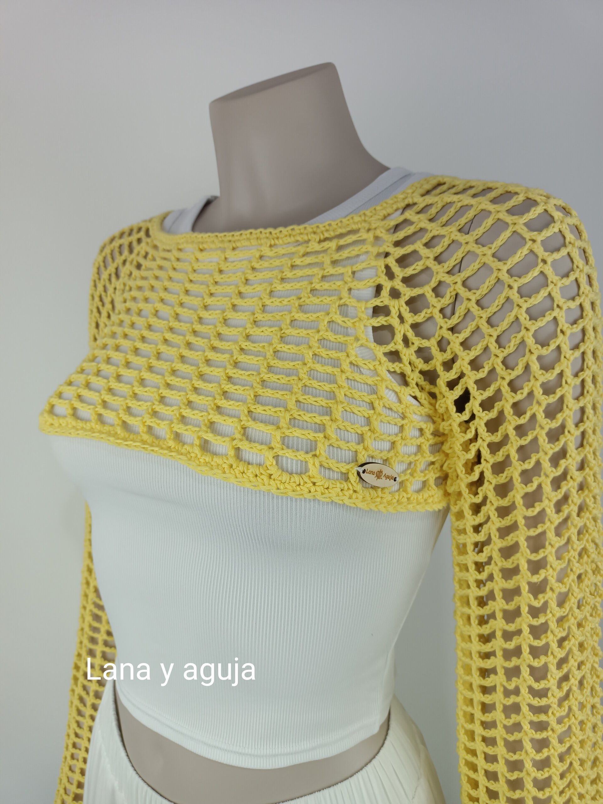 Jersey corto con manga larga, Talla S, tejido a mano, hecho en crochet. - 3