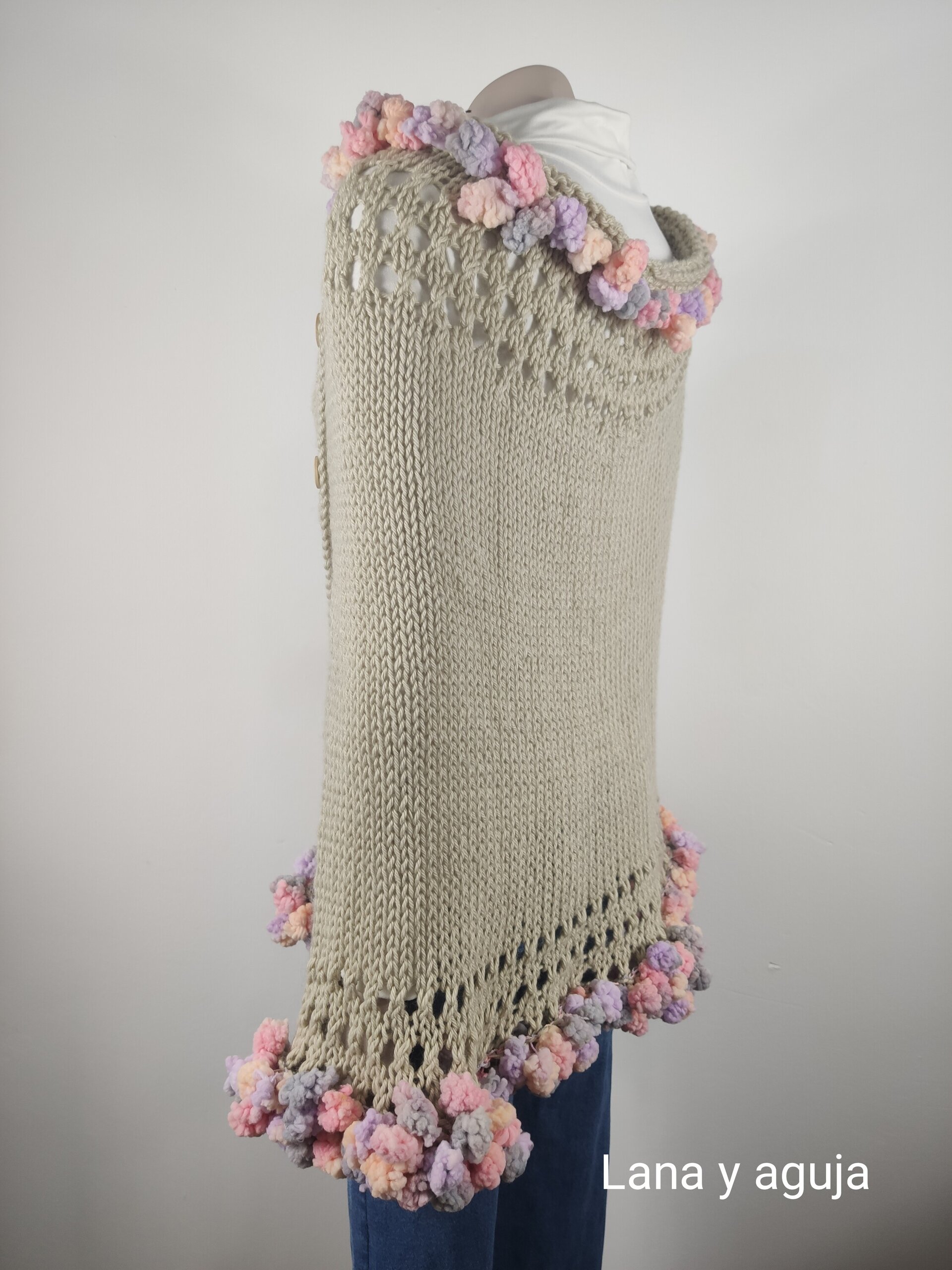 Poncho de lana, capa mujer, poncho tejido, talla M-L. - 4