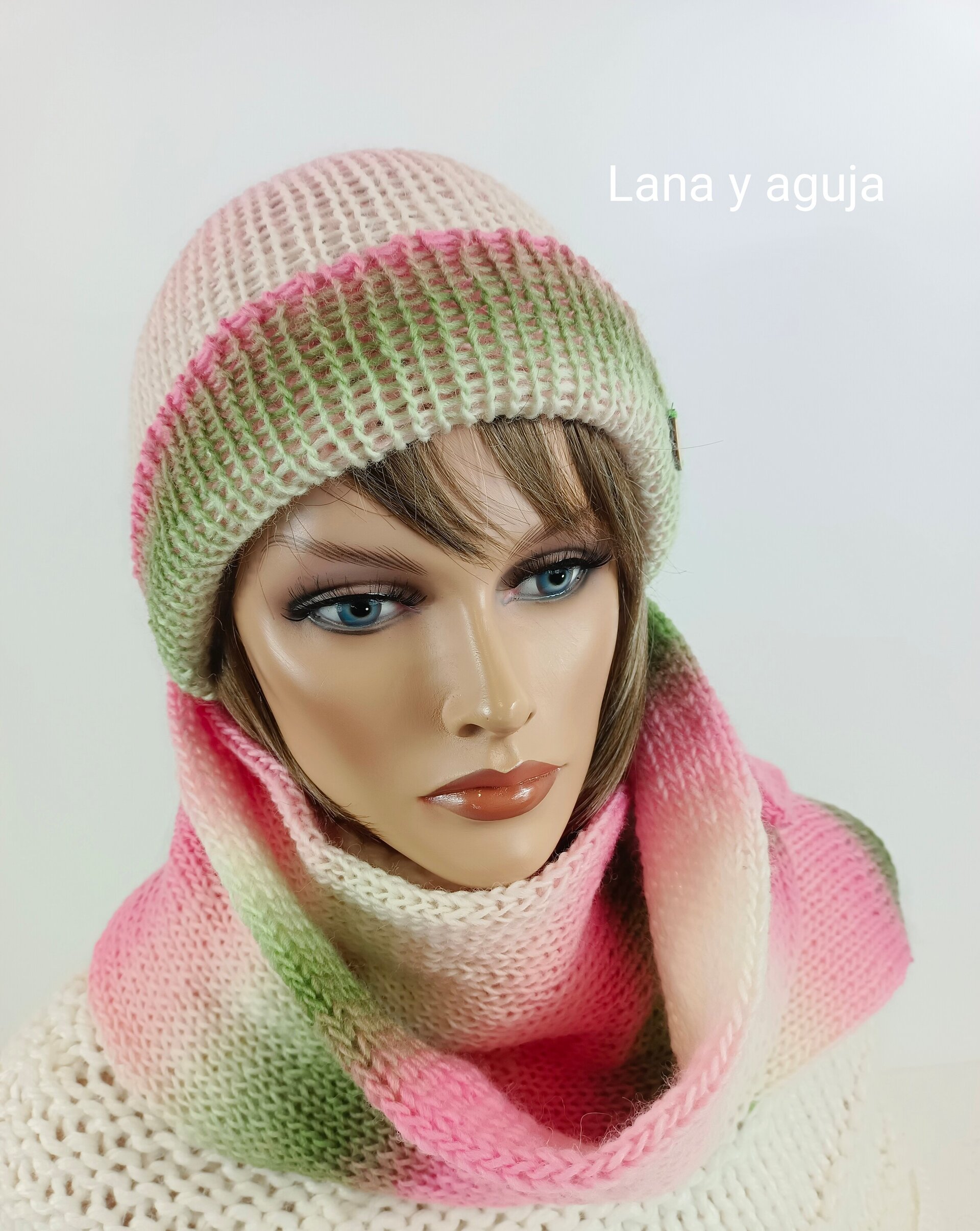 Conjunto de gorro y bufanda de lana, hecho a mano. VARIOS COLORES. - 5