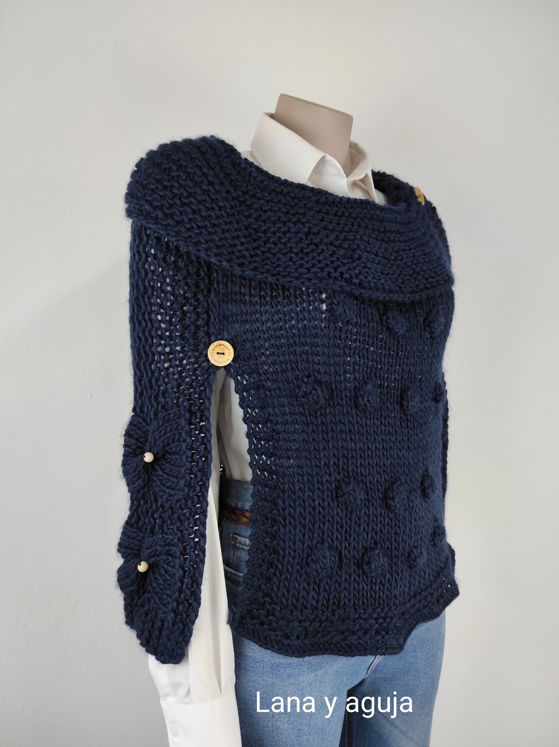 Poncho abierto, tejido a mano, Talla M, estilo casual, lana suave. - 2