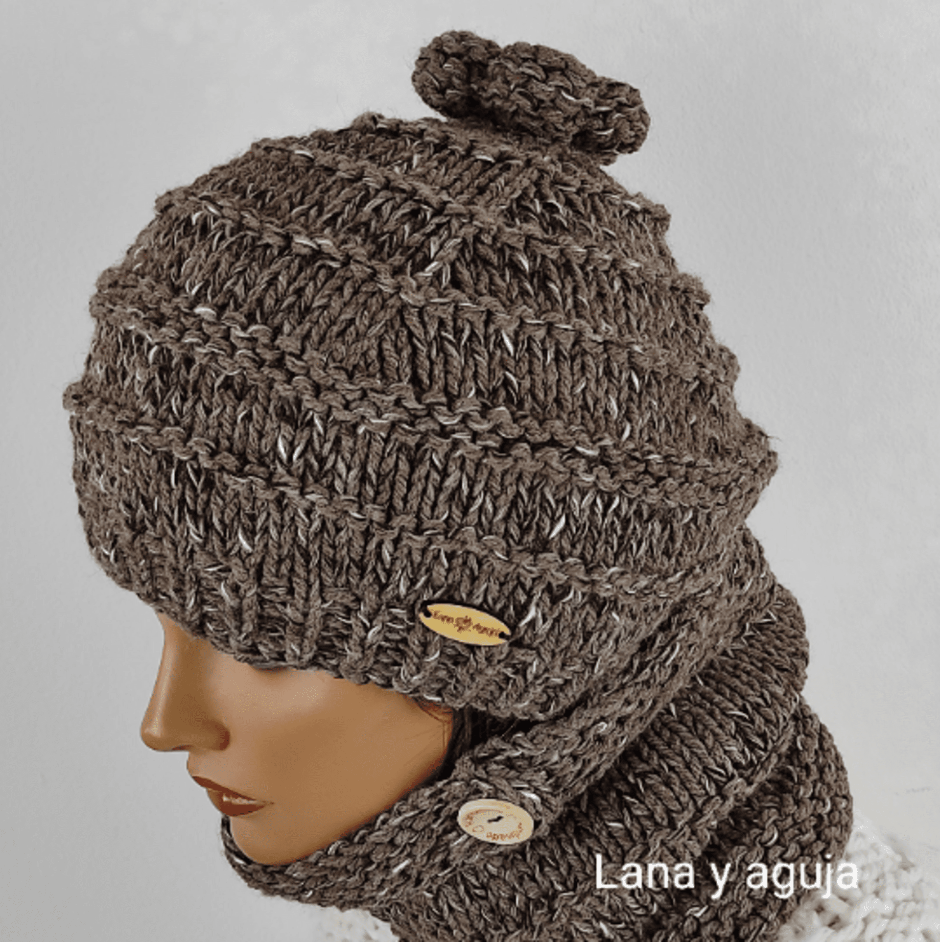 Conjunto de gorro y cuello de lana para mujer, tejido a mano, marrón jaspeado. - 6