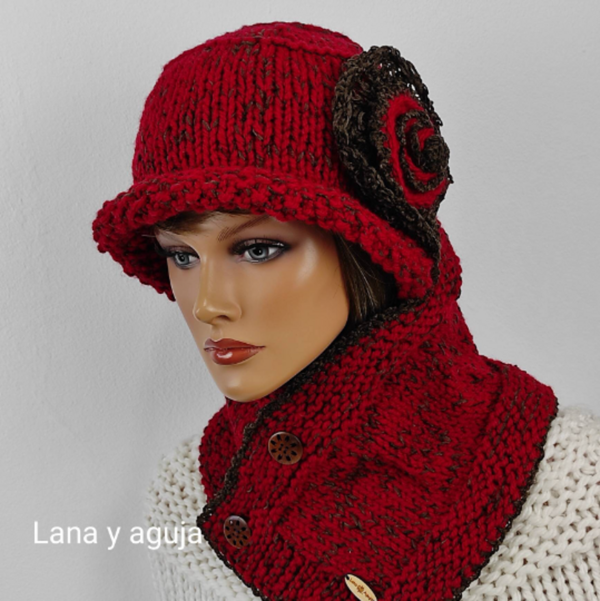 Conjunto de gorro y cuello de lana estilo años 20, tejido a mano. - 5